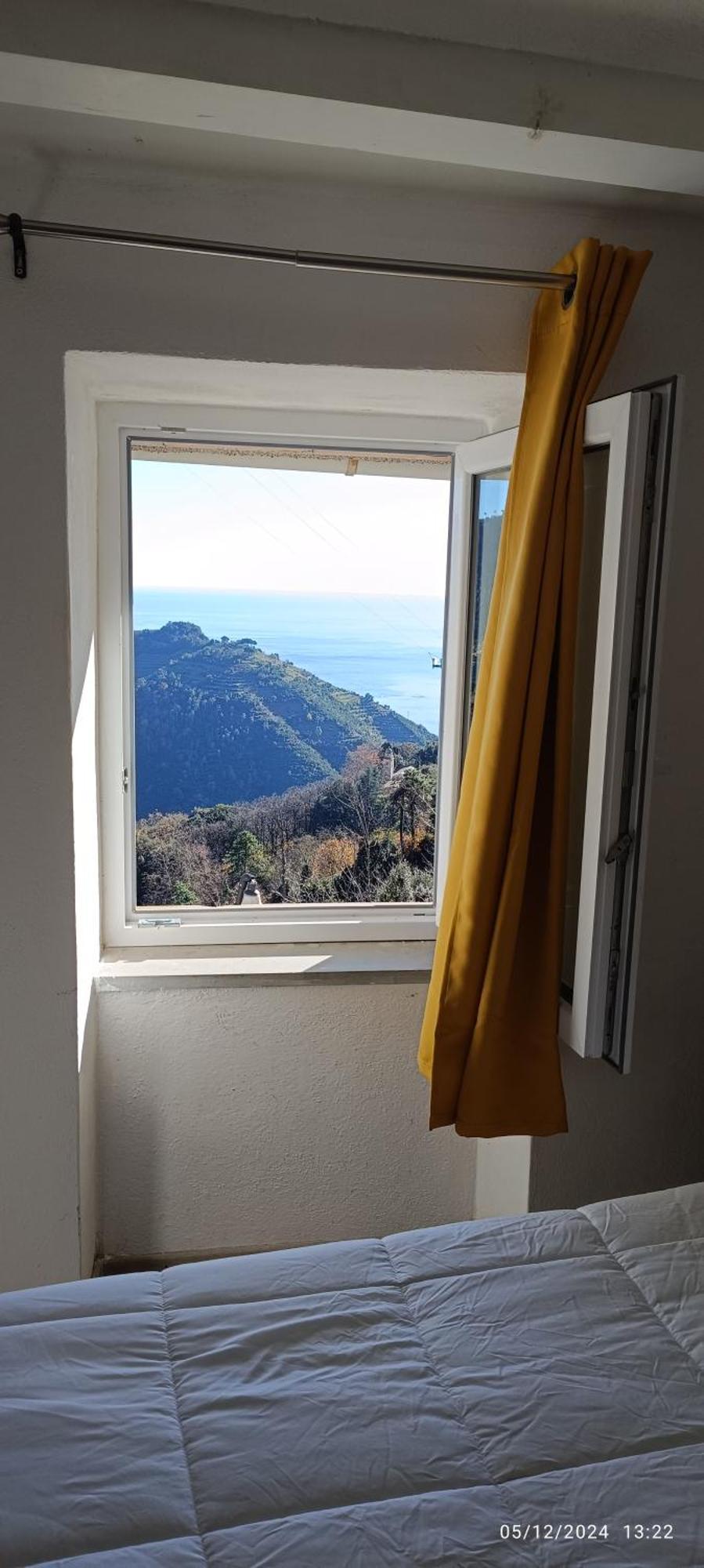 La Quiete Accesa Hotel Вернаца Стая снимка